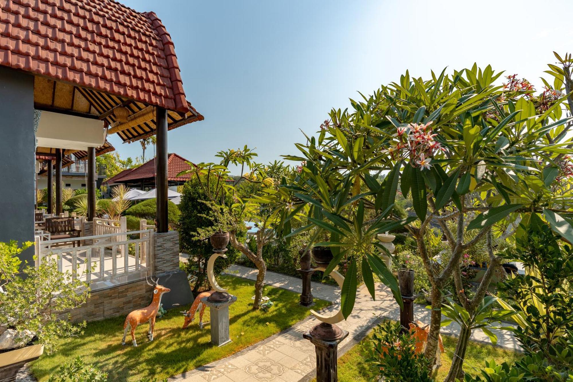 Kaylas Hill Jungle Resort Batununggul Exterior foto